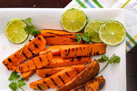 bobby-flay-grilled-sweet-potato-fries-cooking-on-the image