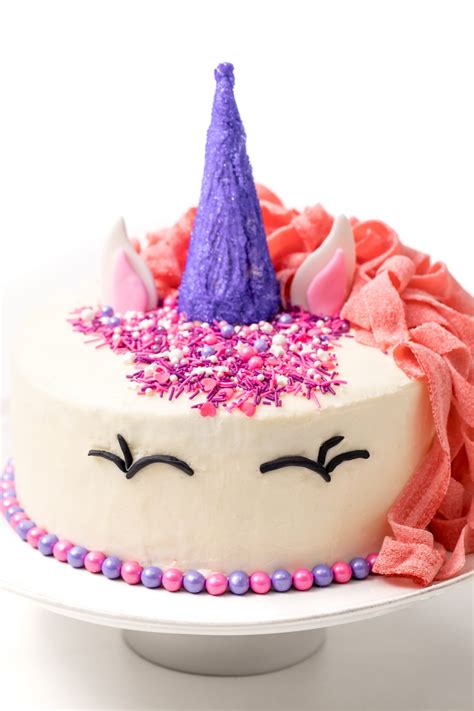 how-to-make-an-easy-unicorn-cake-makeitgratefulcom image