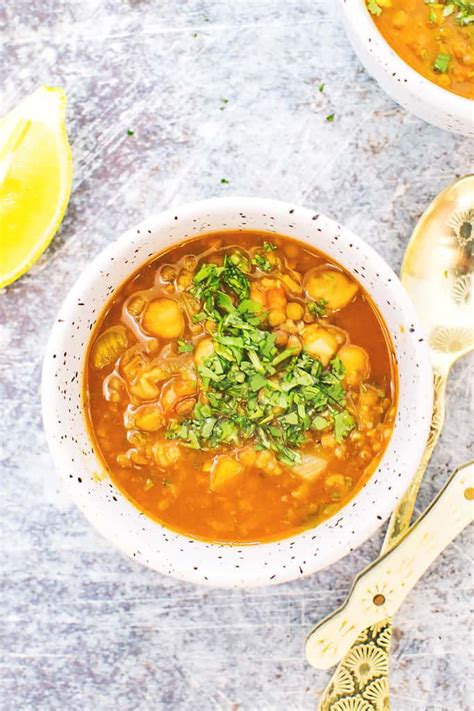 harira-moroccan-chickpea-soup-grits-and-chopsticks image