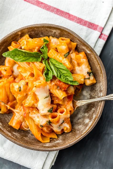 chicken-parmesan-pasta-skillet-one-pot-how-to image