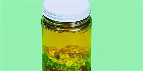 our-top-10-vinaigrettes-that-will-make-you-love-salad image