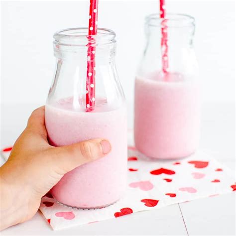 strawberry-milkshake-recipe-my-kids-lick-the-bowl image