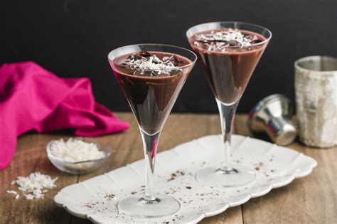 chocolate-coconut-martinis-hungry-girl image