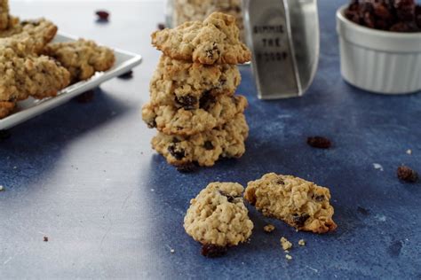 easy-oatmeal-raisin-cookies-food-meanderings image
