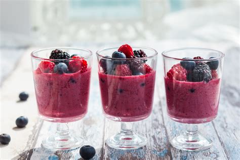 berry-berry-good-smoothie-naturally-savvy image