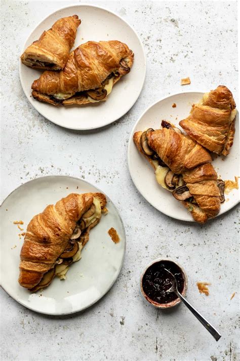 croissant-sandwich-with-mushrooms-and-brie-the-last image