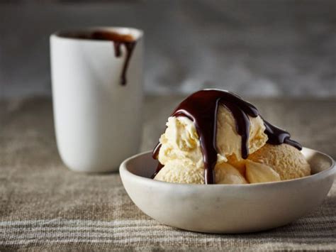 maple-chocolate-sauce-maple-from-canada image