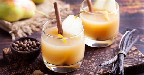 25-best-pear-cocktails-simple image