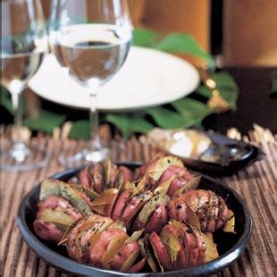 potatoes-roasted-with-olive-oil-and-bay-leaves-bon image