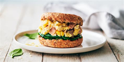 healthy-breakfast-sandwich-5-ingredients-16-minutes image