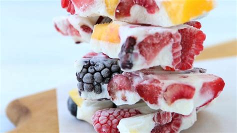 frozen-yogurt-berry-bark-recipe-buona image