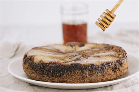 upside-down-ginger-and-pear-cake-food-matters image
