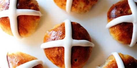best-hot-cross-buns-recipe-how-to-make-classic-hot image
