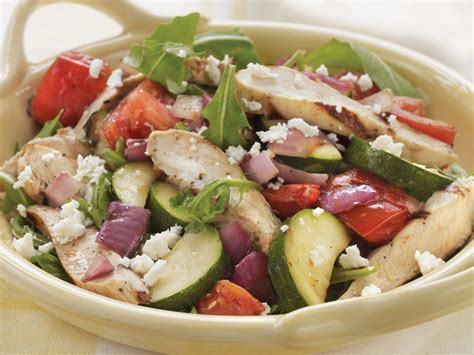 grilled-chicken-and-vegetable-arugula-salad image