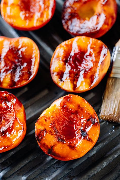 grilled-peaches-with-vanilla-mascarpone-the-cozy image