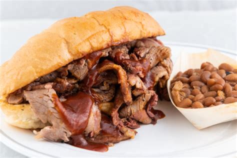 22-of-the-most-amazing-tri-tip-sandwich image