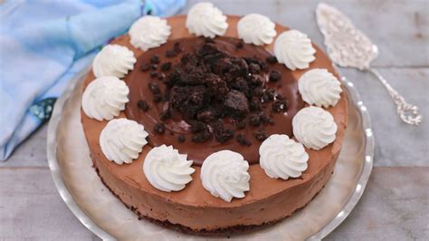 no-bake-fudge-brownie-cheesecake-bigger-bolder-baking image