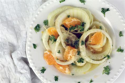 fresh-orange-fennel-salad-with-parsley-low-fodmap image