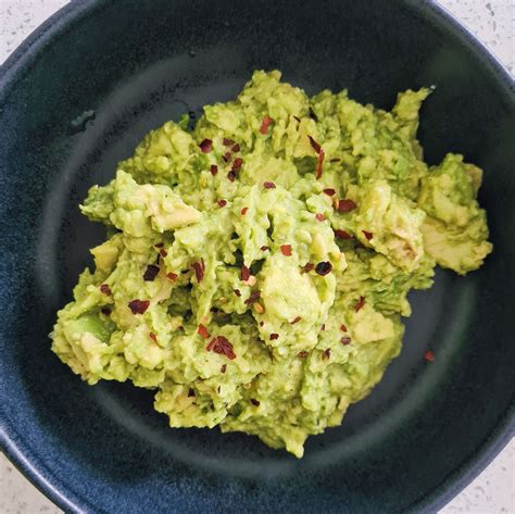 smashed-avocado-with-chilli-and-lime-libbyskitchen image