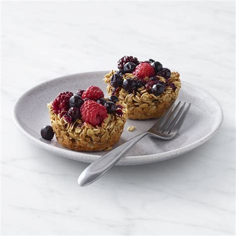 fruity-oatmeal-breakfast-bake-recipe-quaker-oats image