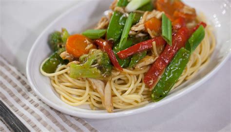 chicken-and-vegetable-lo-mein-recipe-todaycom image