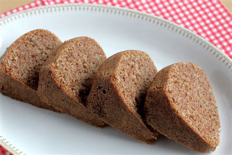 low-carb-cinnamon-bundt-cake-dairy-free image