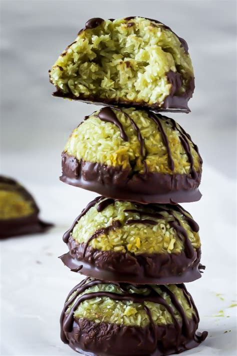 pistachio-coconut-macaroons-soft-chewy image