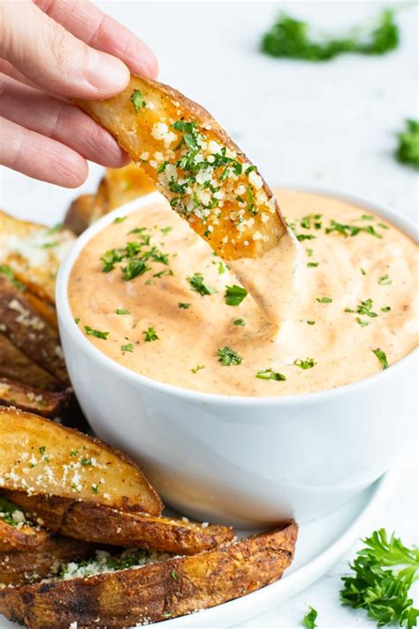 remoulade-sauce-new-orleans-recipe-evolving-table image