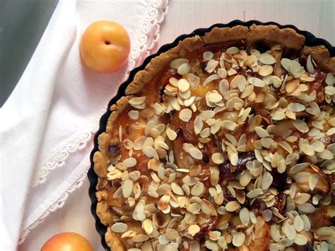 orchard-pie-mixed-fruit-pie-where-is-my-spoon image