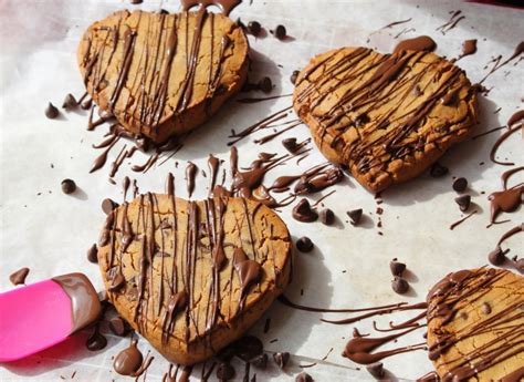 colossal-peanut-butter-chocolate-chip-cookies image
