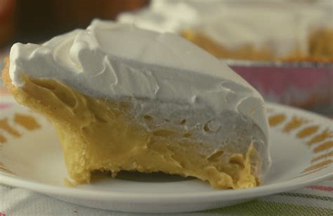 old-fashioned-peanut-butter-pie image