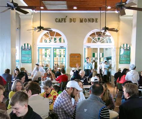 cafe-du-monde-the-famous-beignet-a-canadian image