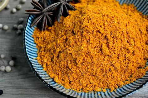 curry-powder-singapura-anthony-the-spice-maker image