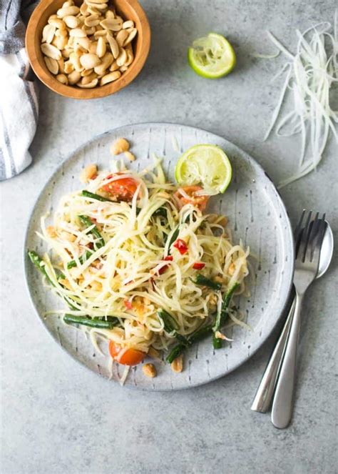 thai-green-papaya-salad-som-tam-inquiring-chef image