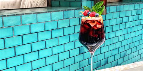 19-easy-sangria-recipes-how-to-make-red-or-white image