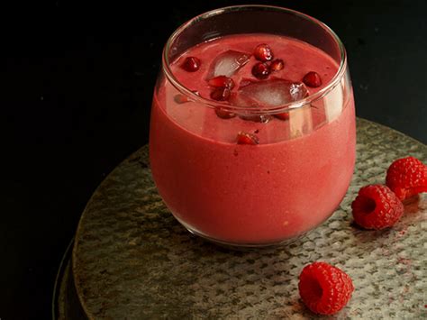 pomegranate-guava-smoothie-vegan-one-green-planet image