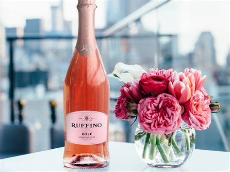 discover-ruffino-sparkling-rose-prosecco-cocktail image