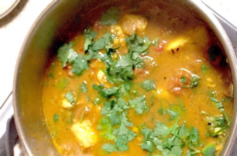 indian-made-easy-coconut-fish-curry-sweet-masālā image