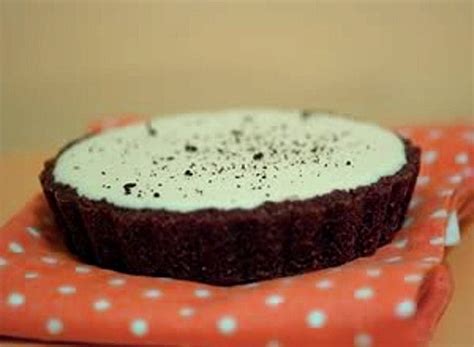 black-and-white-chocolate-mousse-tart-craftybaking image