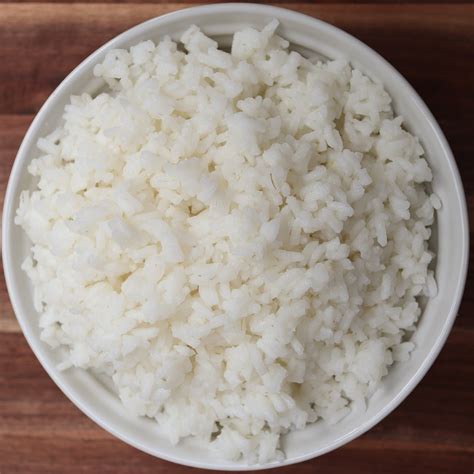 how-to-cook-white-rice-on-the-stove-fluffy-simple image