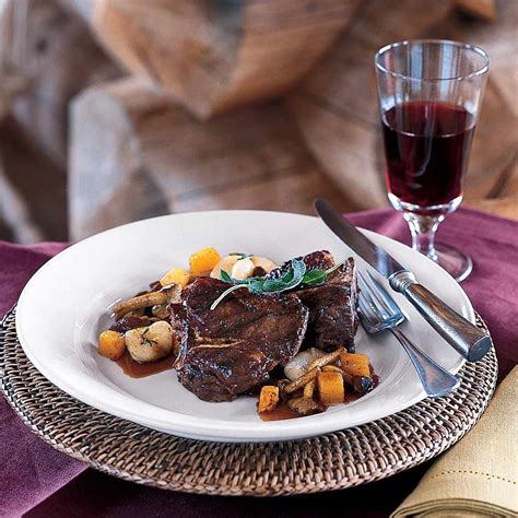 grilled-lamb-chops-with-red-wine-pan-sauce image