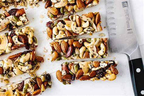 trail-mix-granola-bars-healthy-homemade image