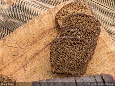 german-black-bread-recipe-recipeland image