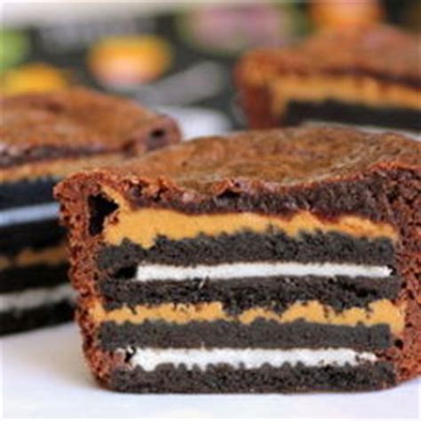 oreo-and-peanut-butter-brownie-cakes-bigoven image