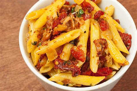 penne-with-pancetta-and-sun-dried-tomatoes image