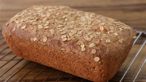 easy-oatmeal-bread-recipe-how-to-make-oatmeal image
