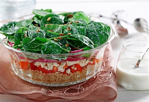 layered-spinach-and-quinoa-salad-prairie-quinoa image