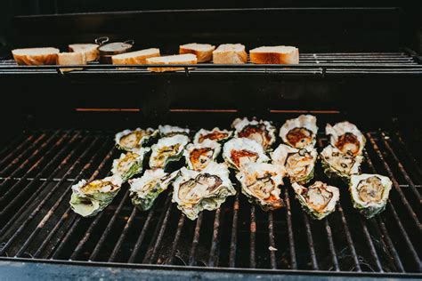 how-to-grill-oysters-hama-hama-oyster-company image