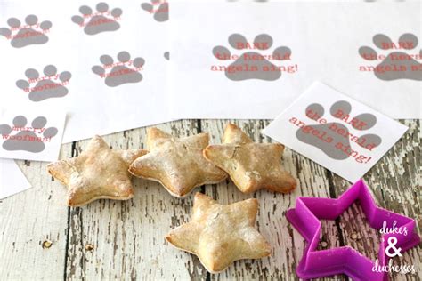 holiday-dog-biscuits-with-free-printable-tags image