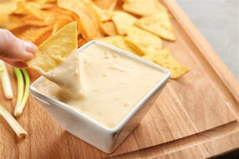 spicy-beer-cheese-dip-pepperscale image